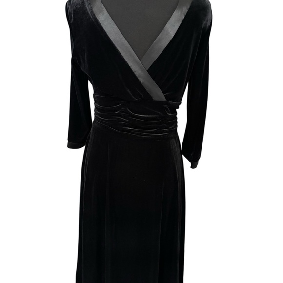 Sandra Darren Black Long Sleeve Velvet Dress Satin Trim Ruched Waist Womens 10 - Picture 5 of 11